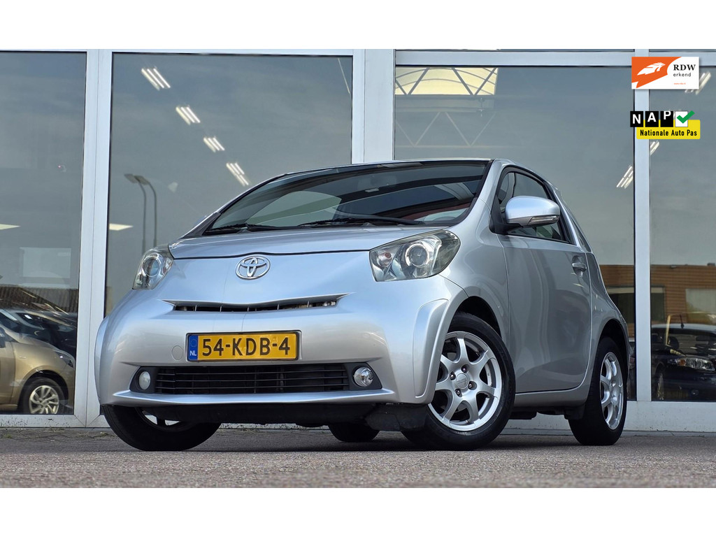 Toyota iQ 1.0 VVTi Aspiration Airco Navi LMV 15'' Bluetooth 57170559-0.jpg | van den Boog Automotive