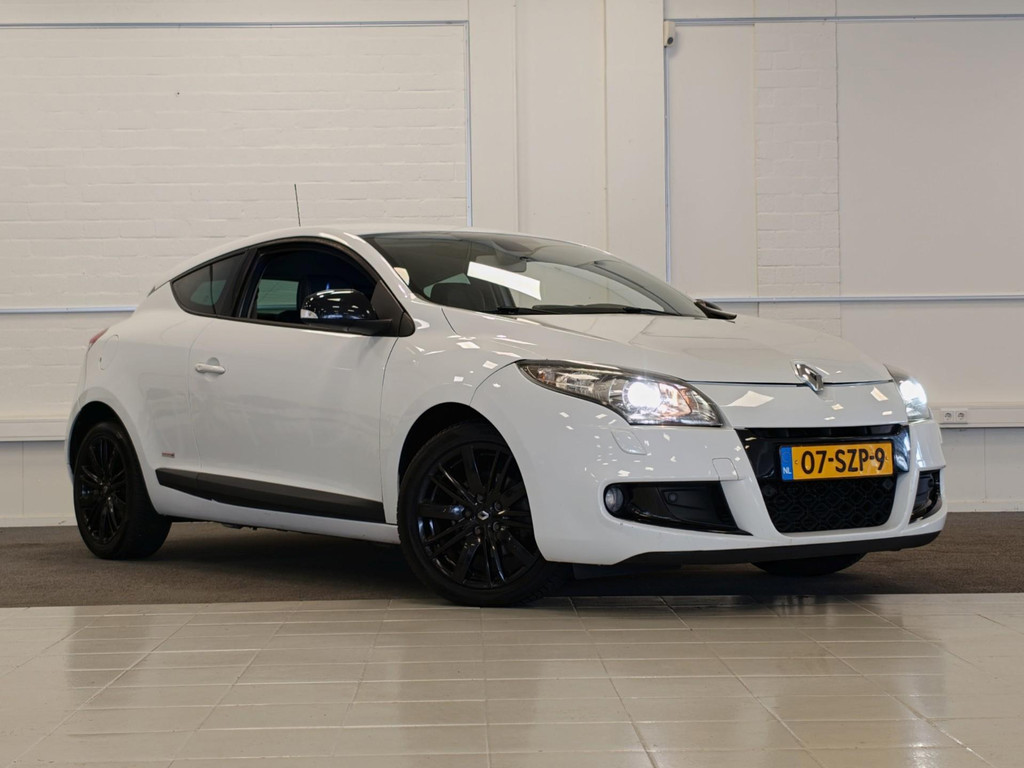 Renault Mégane Coupé 1.4 TCe Monaco GP Xenon APK 12-07-2027 57170568-0.jpg | van den Boog Automotive