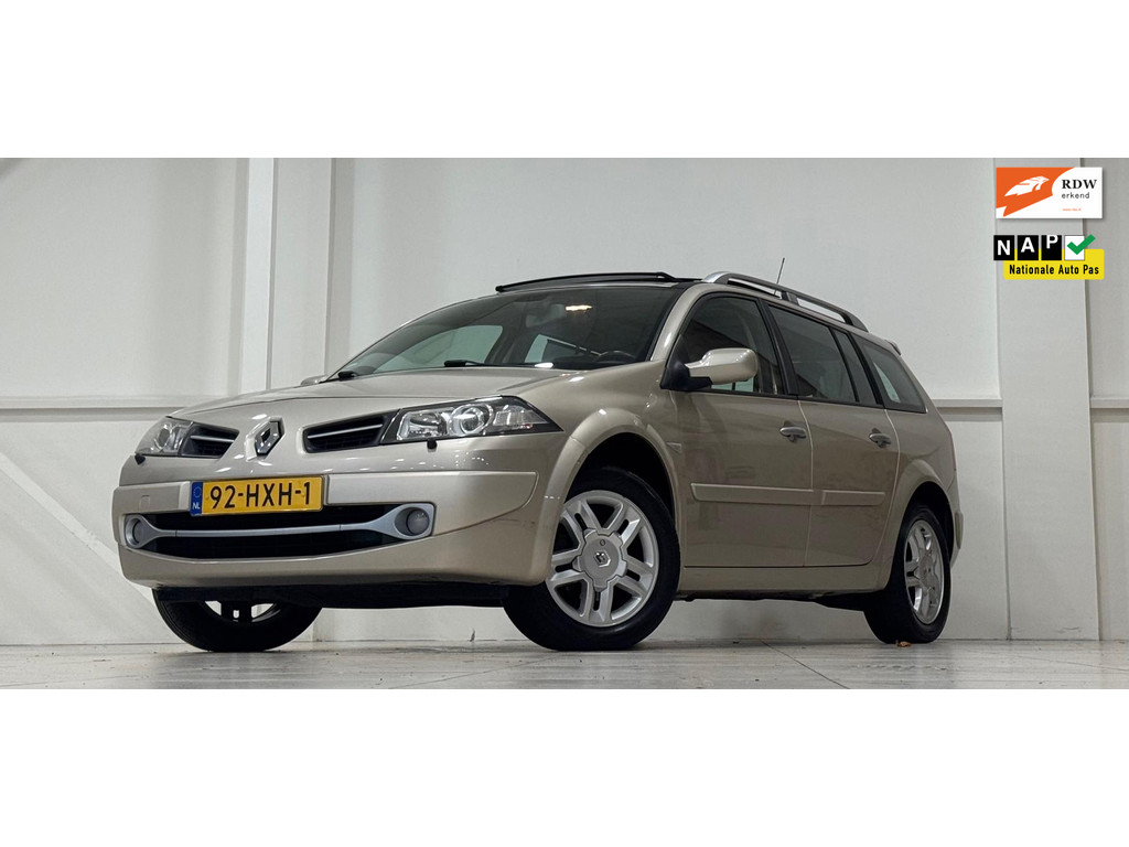 Renault Mégane Grand Tour 2.0i 16V Tech Line Schuifdak Trekhaak Navigatie 57170572-0.jpg | van den Boog Automotive