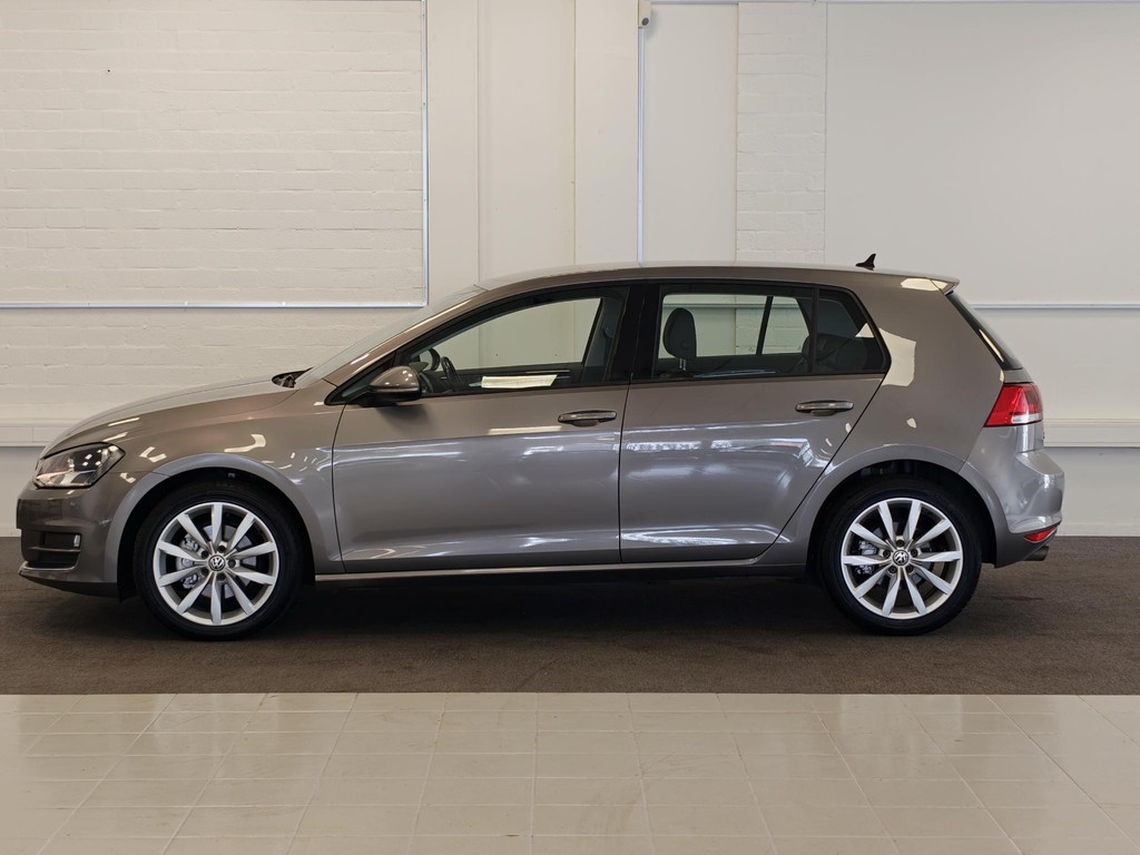 Volkswagen Golf 1.4 TSI ACT Business Edition Camera Navi Massage 57170586-0.jpg | van den Boog Automotive