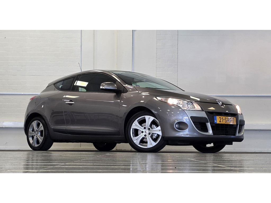 Renault Mégane Coupé 1.6i Dynamique Panoramadak 100% Onderhouden Mooi! 57170635-0.jpg | van den Boog Automotive