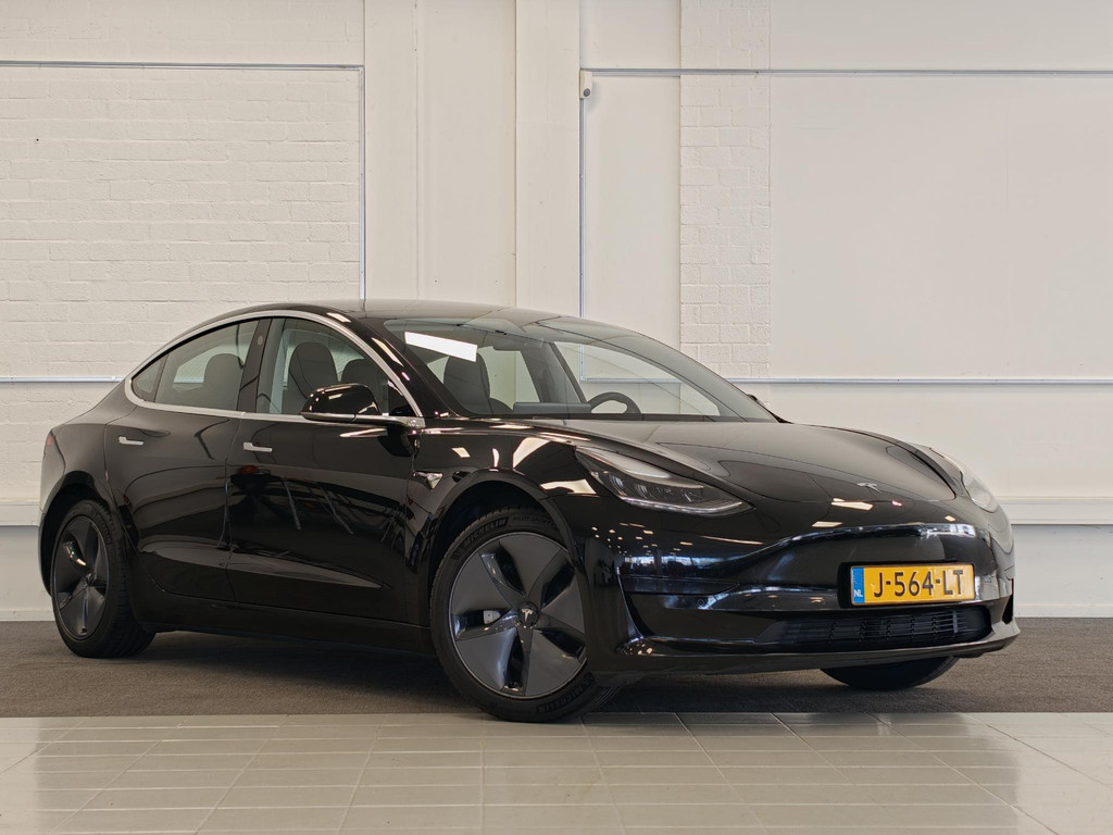 Tesla Model 3 Standard RWD Plus 60 kWh 57225846-0.jpg | van den Boog Automotive