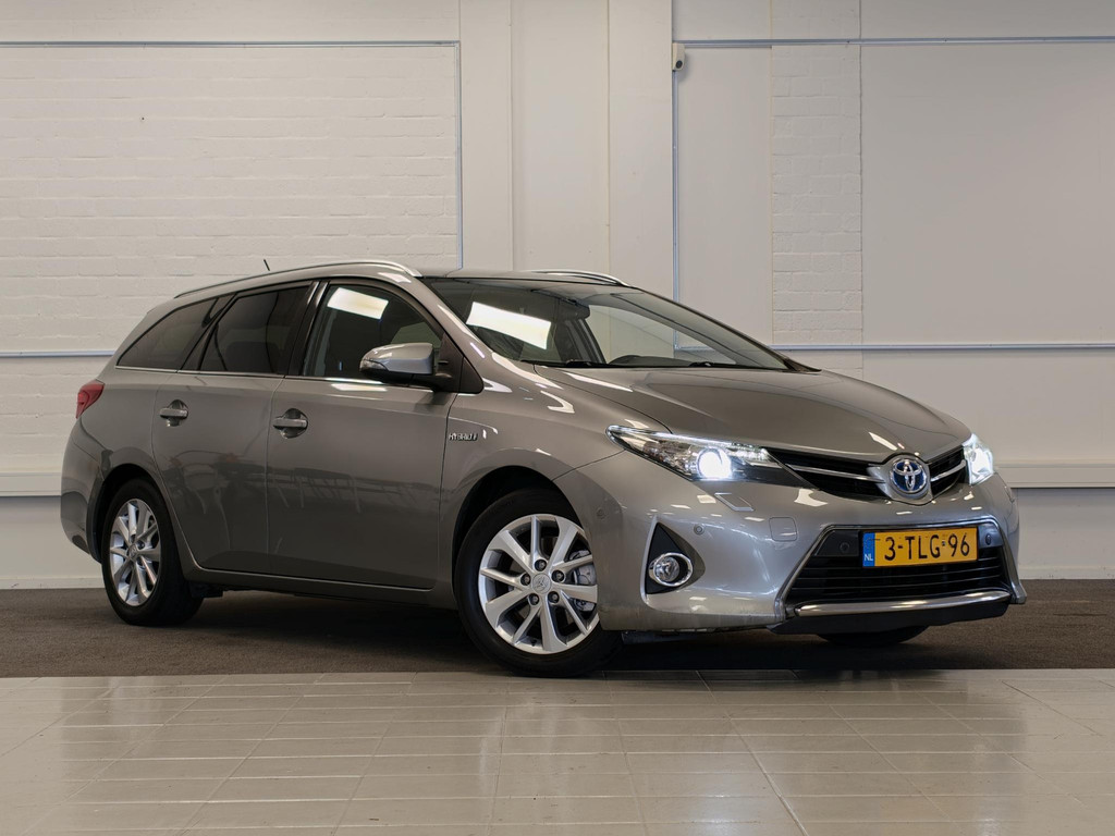 Toyota Auris Touring Sports 1.8 Hybrid Lease+ 57311964-0.jpg | van den Boog Automotive