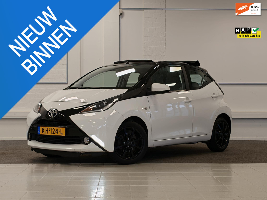 Toyota Aygo 1.0i VVT-i x-wave 57362274-0.jpg | van den Boog Automotive