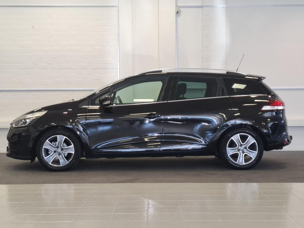 Renault Clio Estate 0.9 TCe Night&Day 57367023-0.jpg | van den Boog Automotive