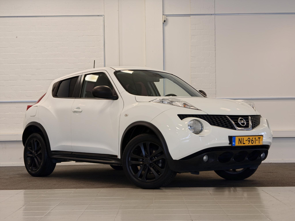 Nissan Juke 1.6i 16V Black & White 57520668-0.jpg | van den Boog Automotive
