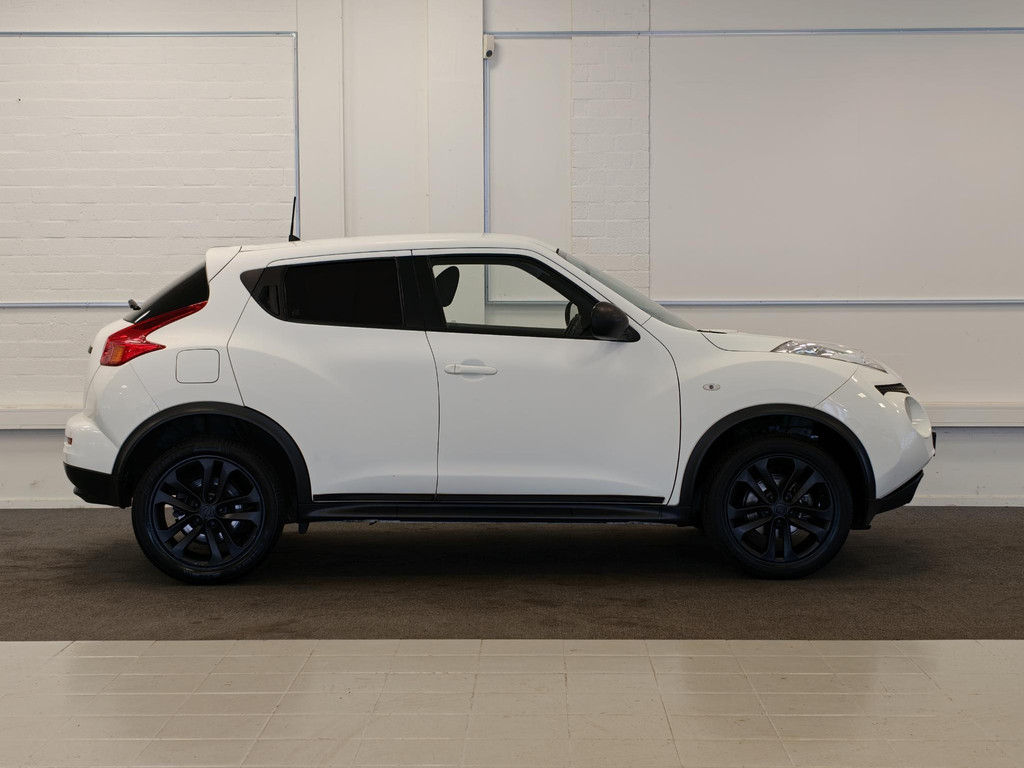 Nissan Juke 1.6i 16V Black & White 57520668-0.jpg | van den Boog Automotive