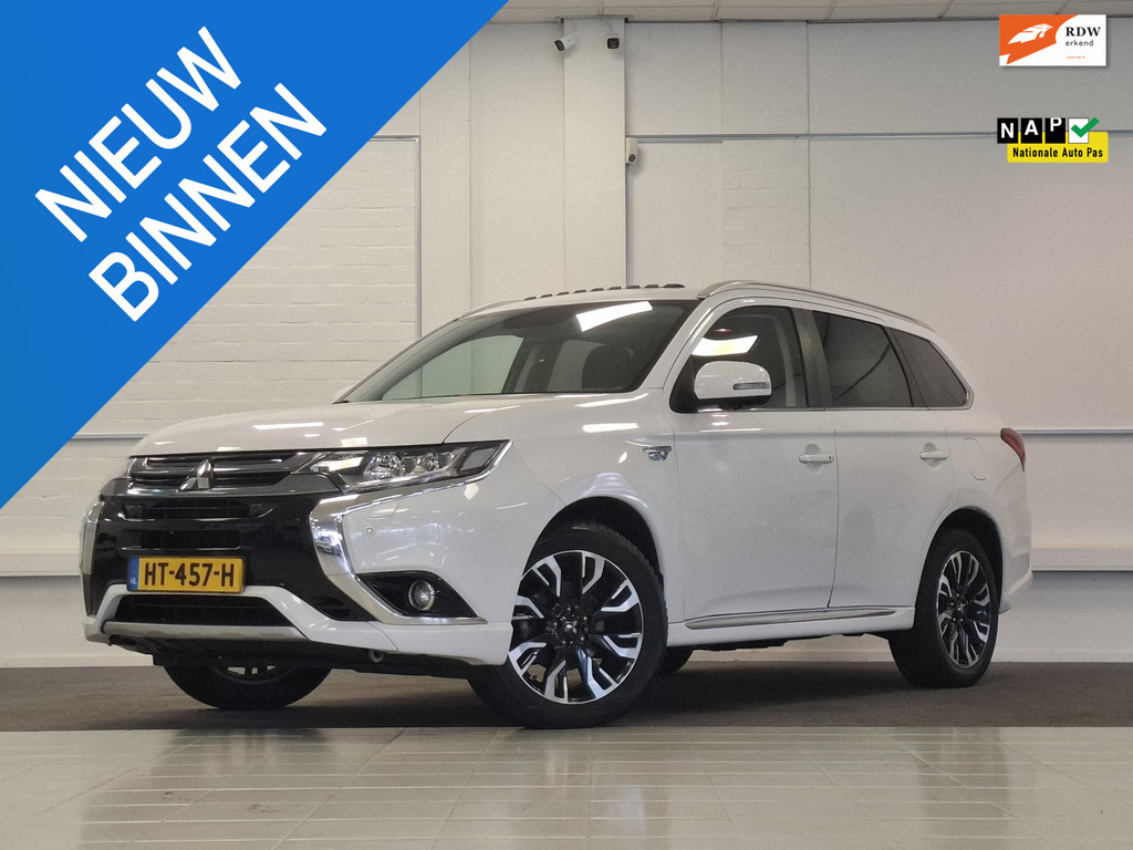 Mitsubishi Outlander 2.0 PHEV instyle+ 57557275-0.jpg | van den Boog Automotive