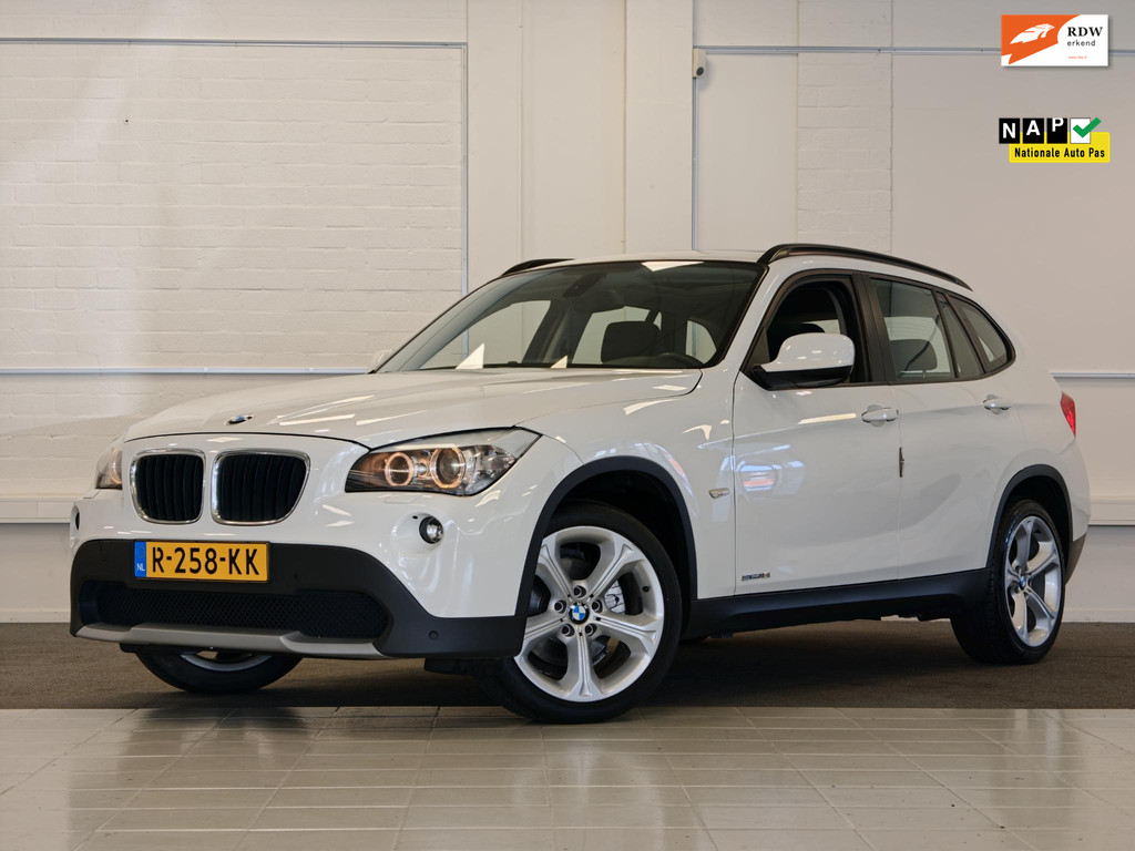BMW X1 sDrive18i Executive 57642605-0.jpg | van den Boog Automotive