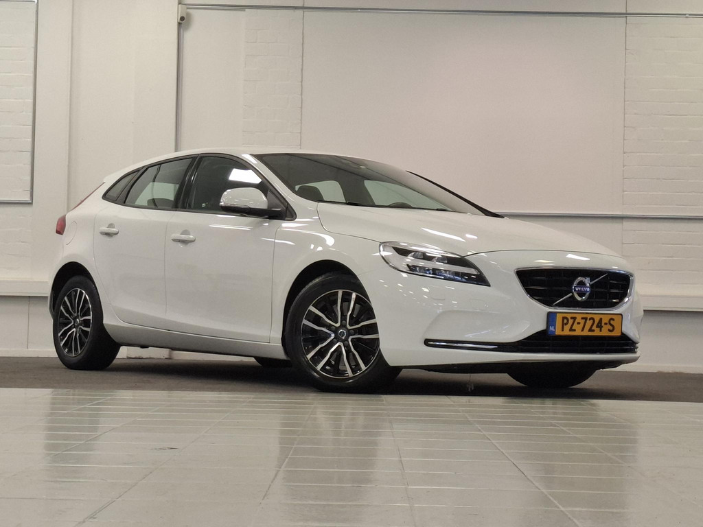 Volvo V40 1.5 T2 Nordic+ 57655522-0.jpg | van den Boog Automotive