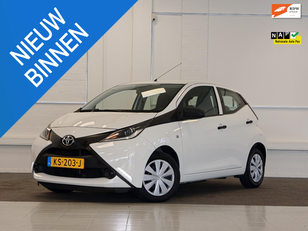 Toyota Aygo 1.0 VVT-i x-now 57676224-0.jpg | van den Boog Automotive