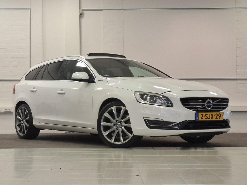Volvo V60 2.4 D6 AWD Plug-In Hybrid Summum 57718877-0.jpg | van den Boog Automotive